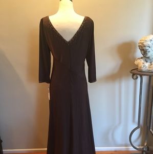 Rhinestone V collar long sleeve dress